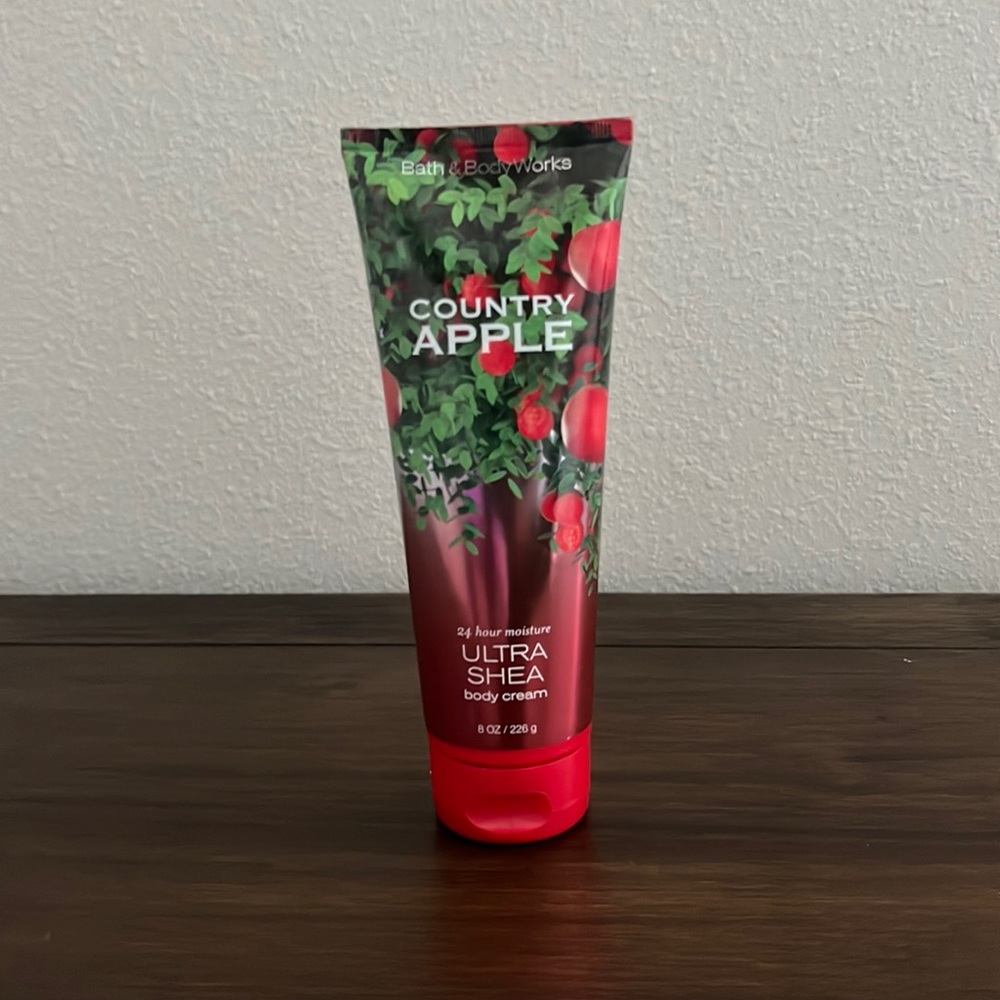 - Bath & Body Works County Apple Body Cream